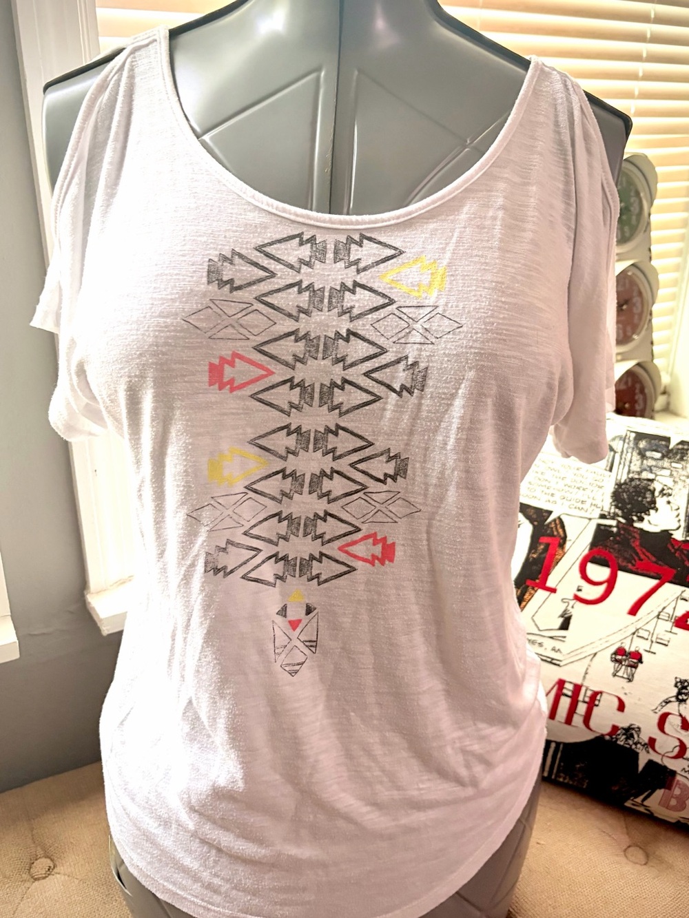 Y2K MUDD White Women’s Short Sleeve Graphic Top - Casual Aztec Print
